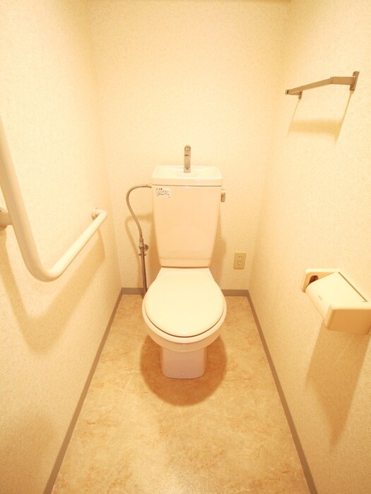 物件内観写真14　(トイレ)