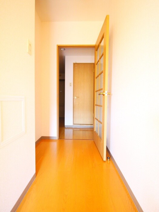 物件内観写真18　(廊下)