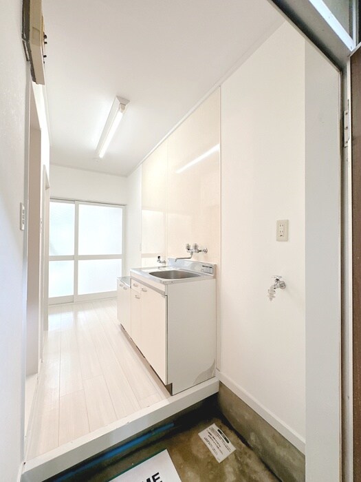 物件内観写真10　(廊下)