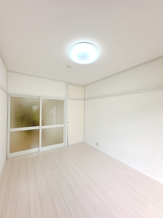 物件内観写真15　(居室)