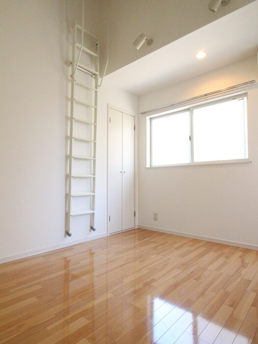 物件内観写真9　(居室)