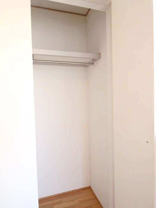 物件内観写真15　(収納)