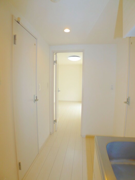 物件内観写真15　(廊下)