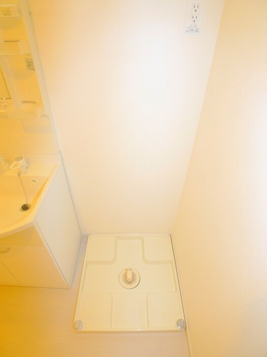 物件内観写真19　(洗濯機置場)