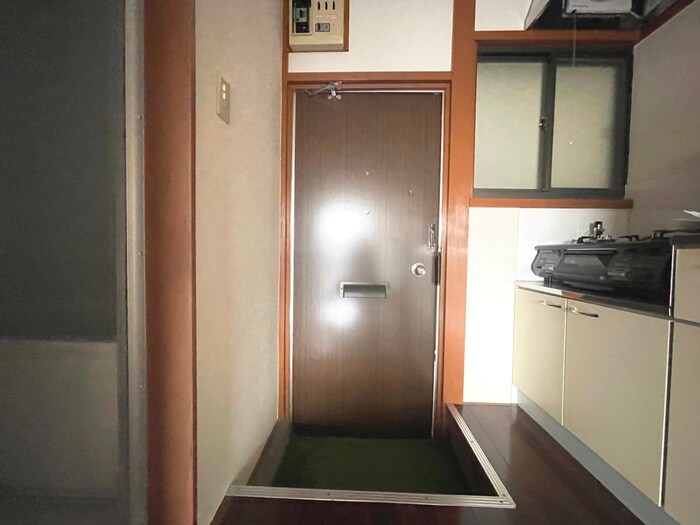 物件内観写真17　(玄関)