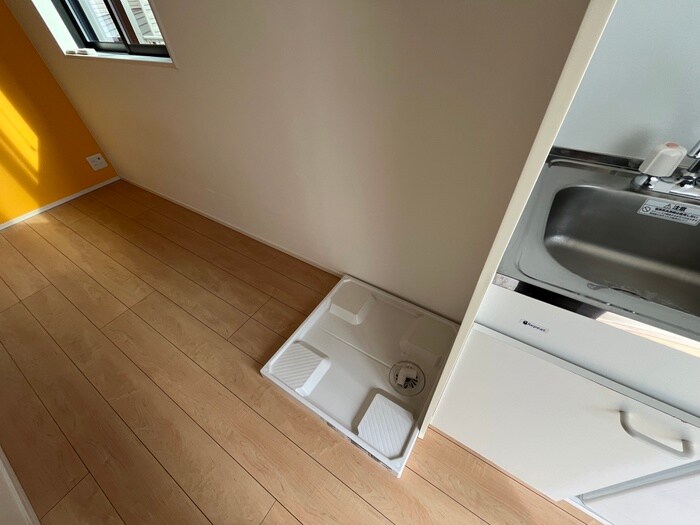 物件内観写真11　(洗濯機置場)