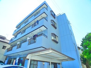 パ-クレ-ン東和外観写真