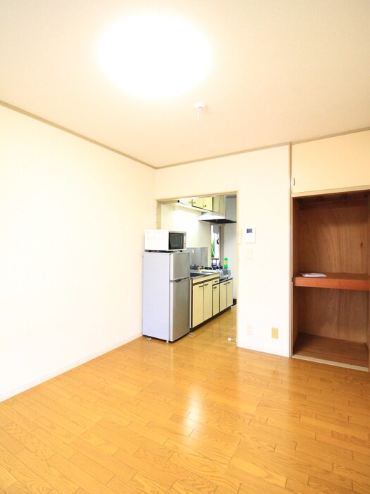 物件内観写真5　(居室)