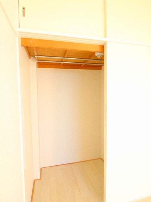 物件内観写真11　(収納)