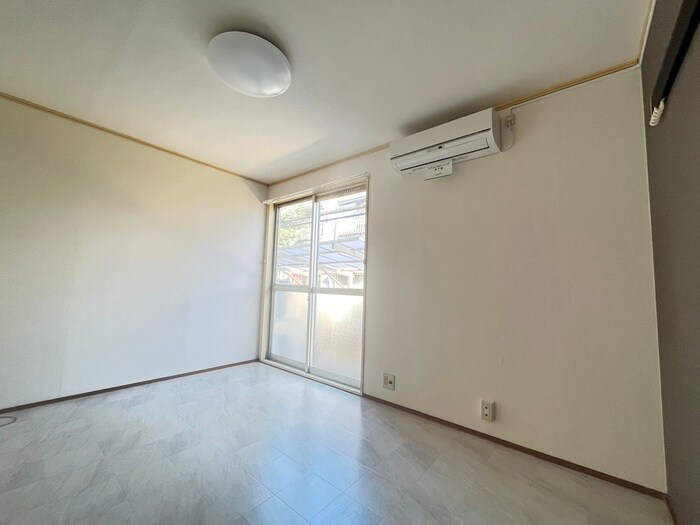 物件内観写真16　(居室)