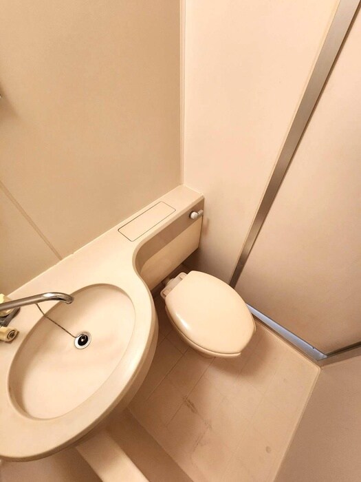 物件内観写真12　(トイレ)