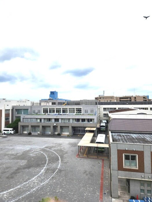 物件内観写真16　(室内からの展望)