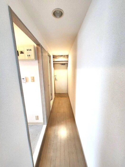 物件内観写真18　(廊下)