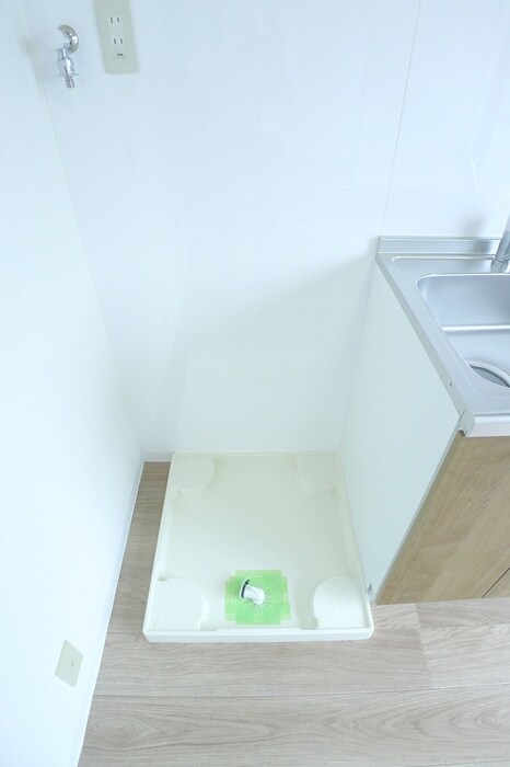 物件内観写真17　(洗濯機置場)