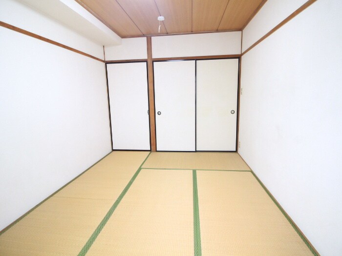 物件内観写真9　(居室)