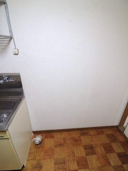 物件内観写真13　(洗濯機置場)