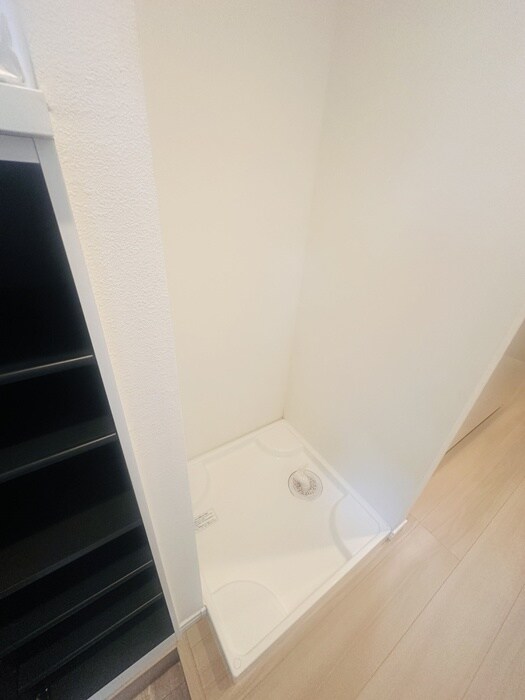 物件内観写真14　(洗濯機置場)