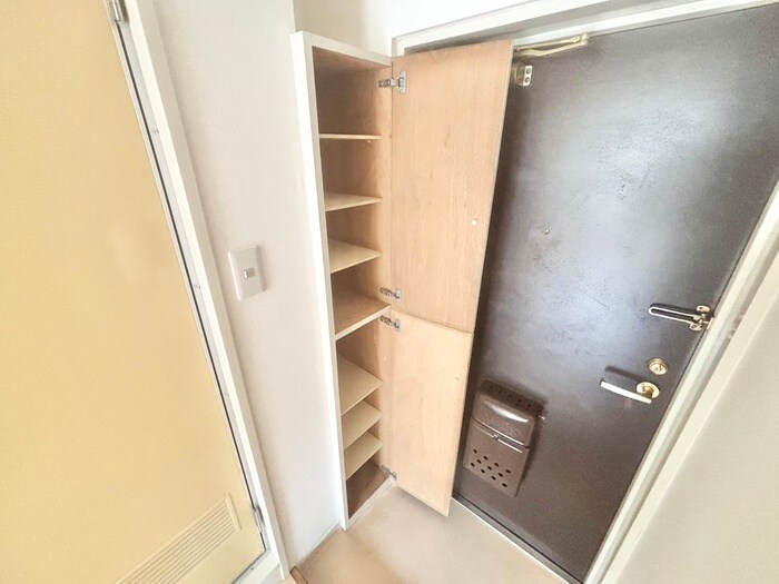 物件内観写真13　(靴箱)