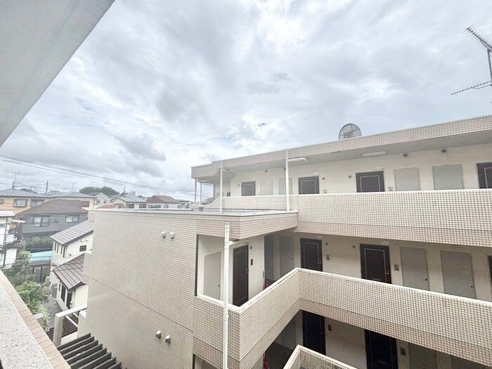 物件内観写真15　(室内からの展望)