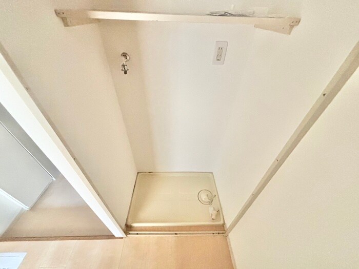 物件内観写真16　(洗濯機置場)