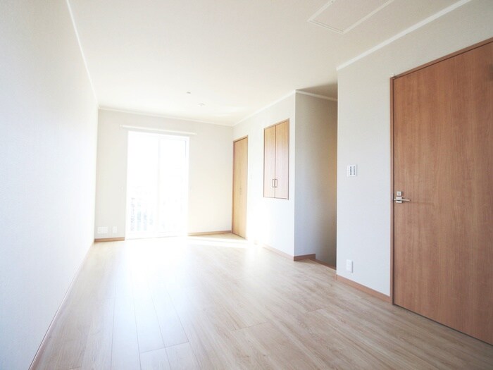 物件内観写真11　(居室)