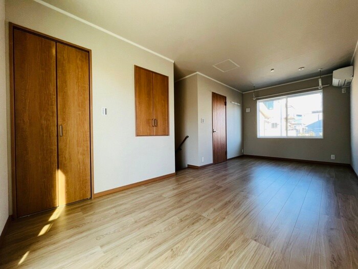 物件内観写真12　(居室)