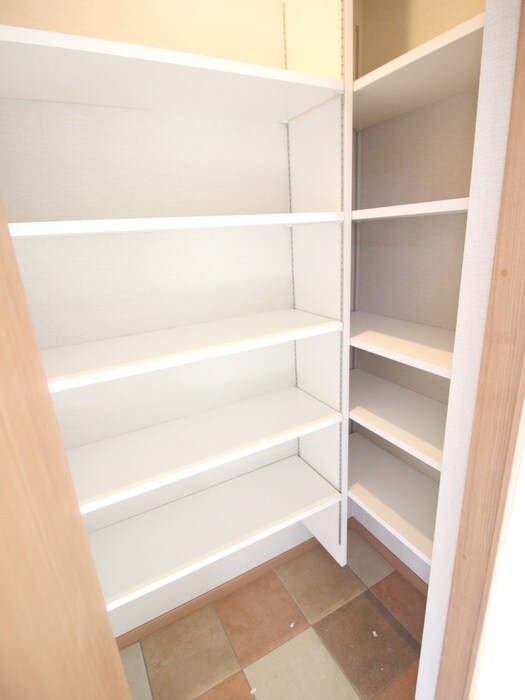 物件内観写真20　(靴箱)