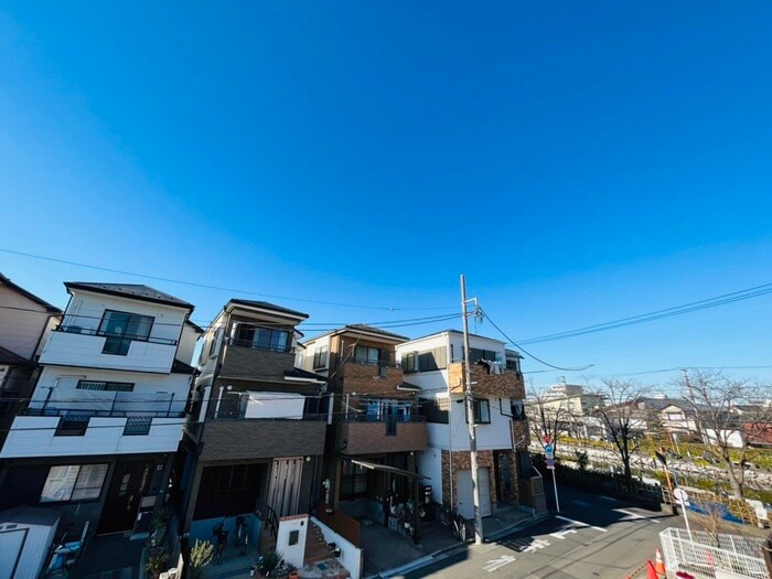 物件内観写真21　(室内からの展望)