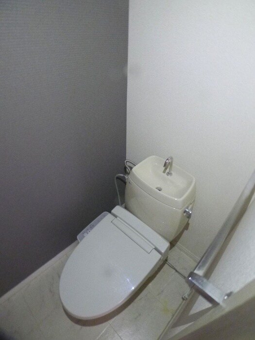 物件内観写真16　(トイレ)