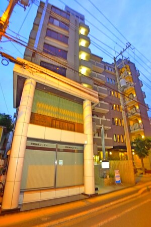 富士物産本社ビル外観写真