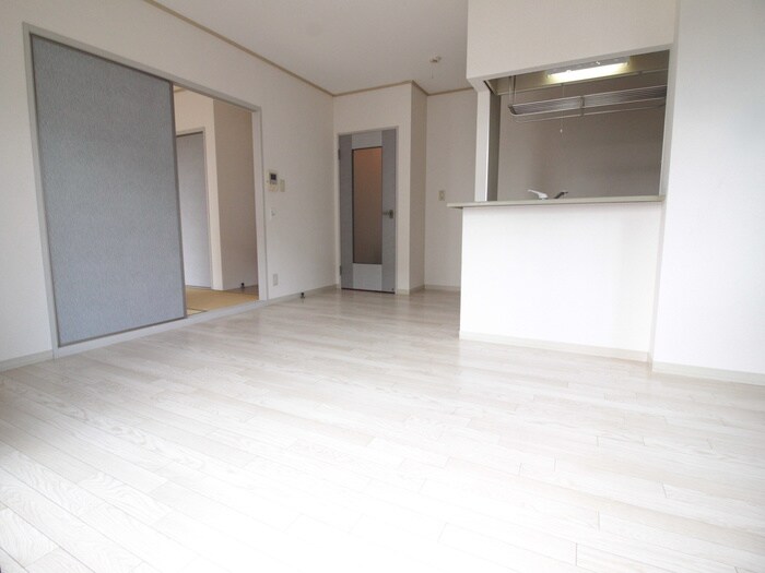 物件内観写真8　(居室)