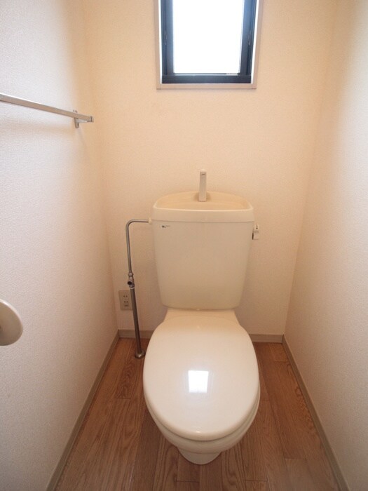 物件内観写真15　(トイレ)