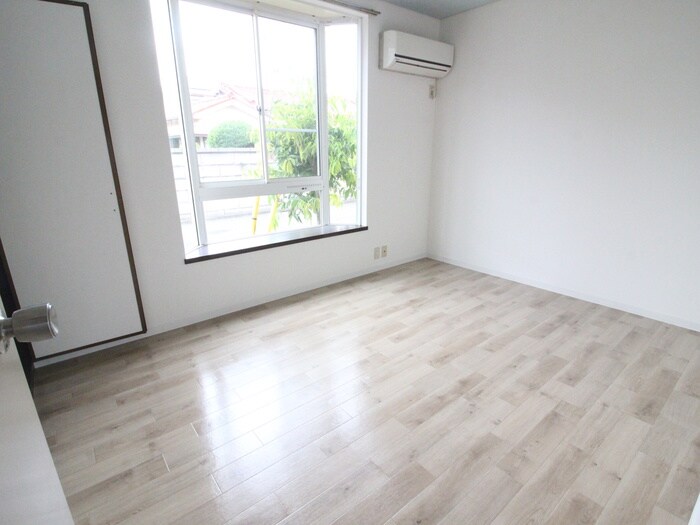 物件内観写真6　(居室)