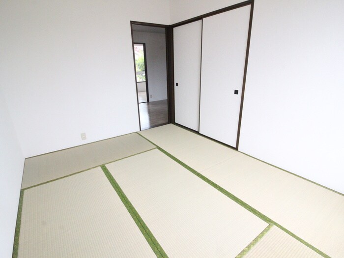 物件内観写真14　(居室)