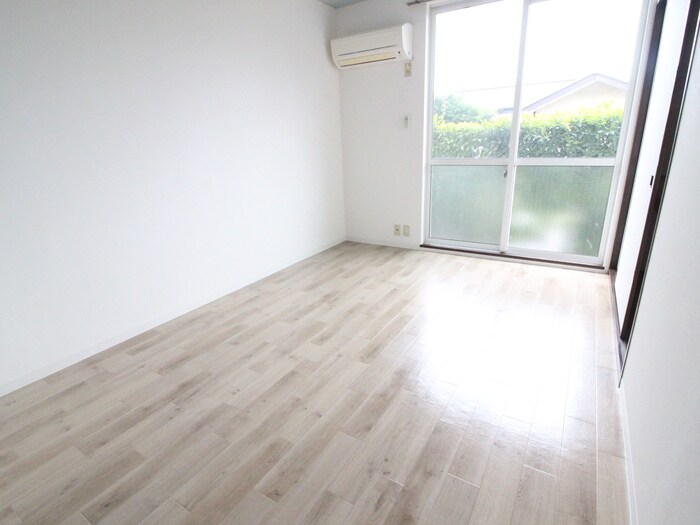 物件内観写真15　(居室)