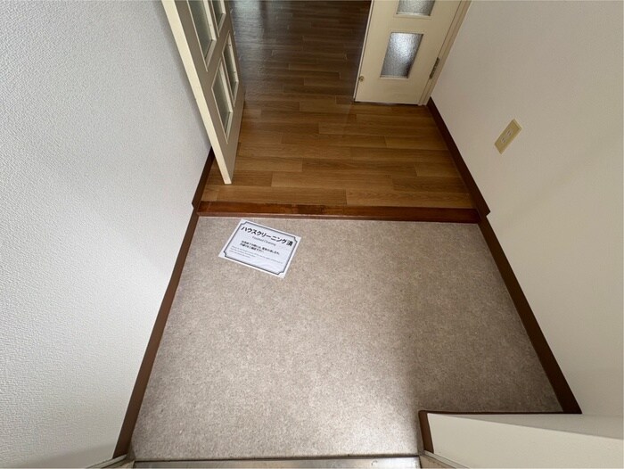 物件内観写真21　(玄関)