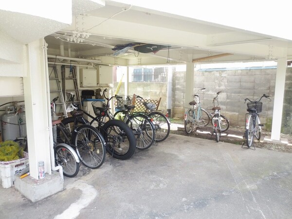 駐輪場