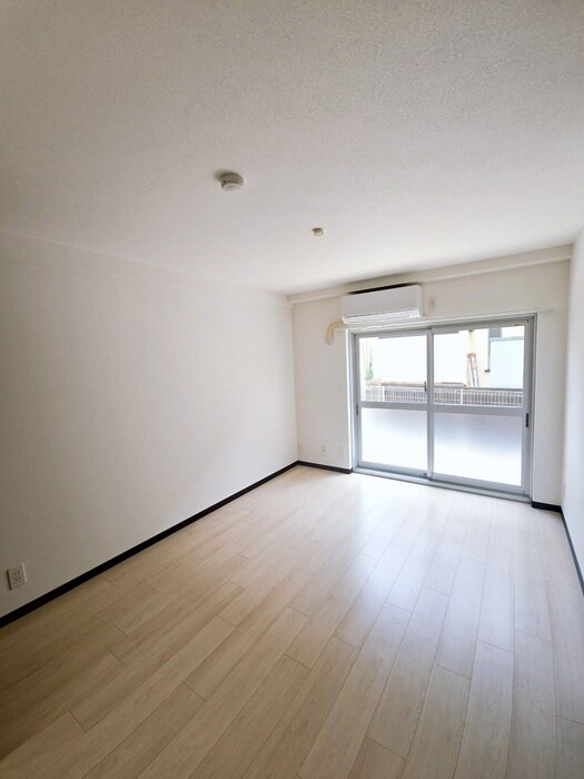 物件内観写真12　(居室)