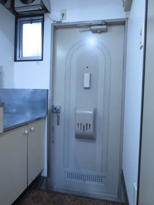 物件内観写真20　(玄関)