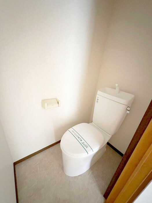 物件内観写真11　(トイレ)