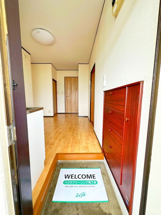 物件内観写真15　(玄関)