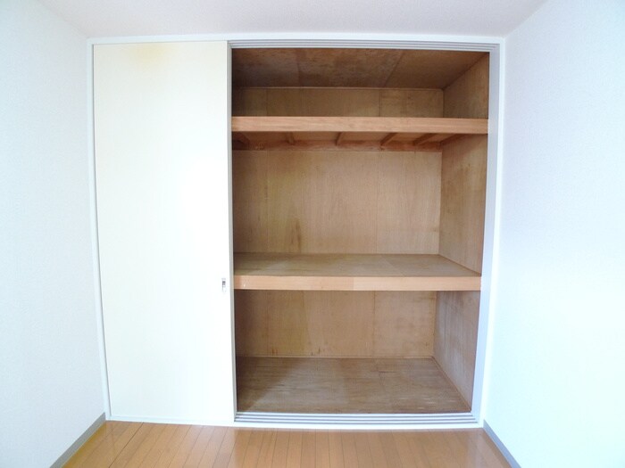 物件内観写真13　(収納)