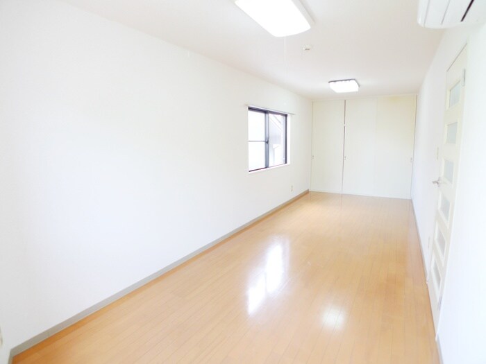 物件内観写真17　(廊下)