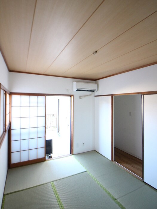 物件内観写真9　(室内からの展望)