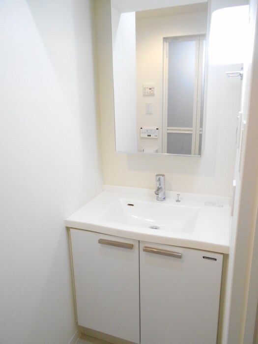 物件内観写真9　(洗面)
