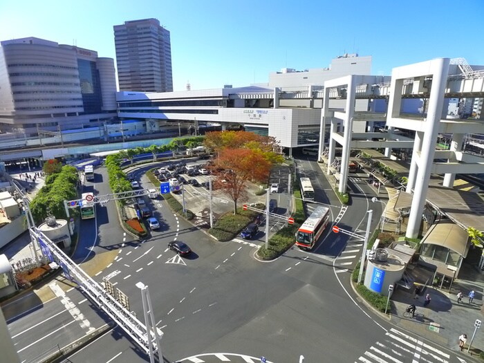 物件外観写真6　(エントランス部分)