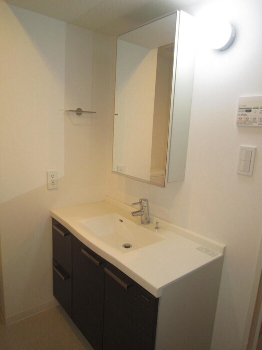 物件内観写真10　(洗面)