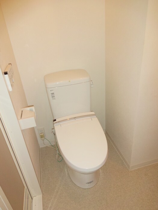 物件内観写真10　(トイレ)