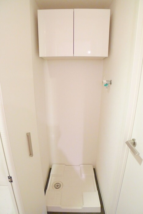 物件内観写真12　(洗濯機置場)