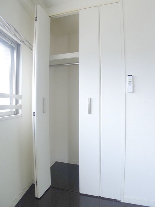 物件内観写真13　(収納)